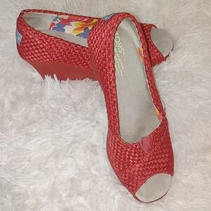 Toms woven wedge shoes 7.5